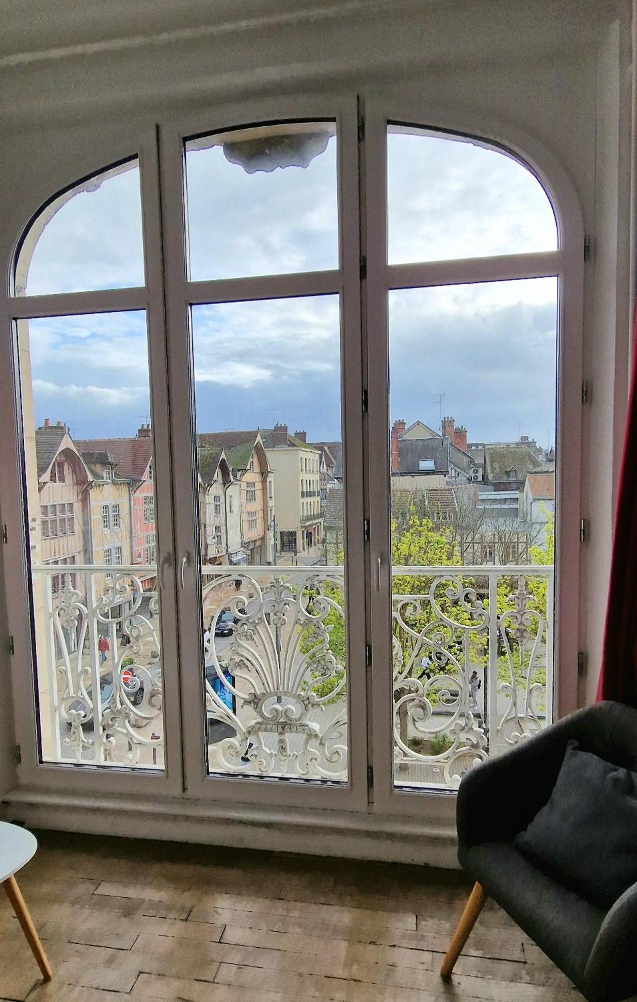 Au Coeur De Ville Troyes Dış mekan fotoğraf